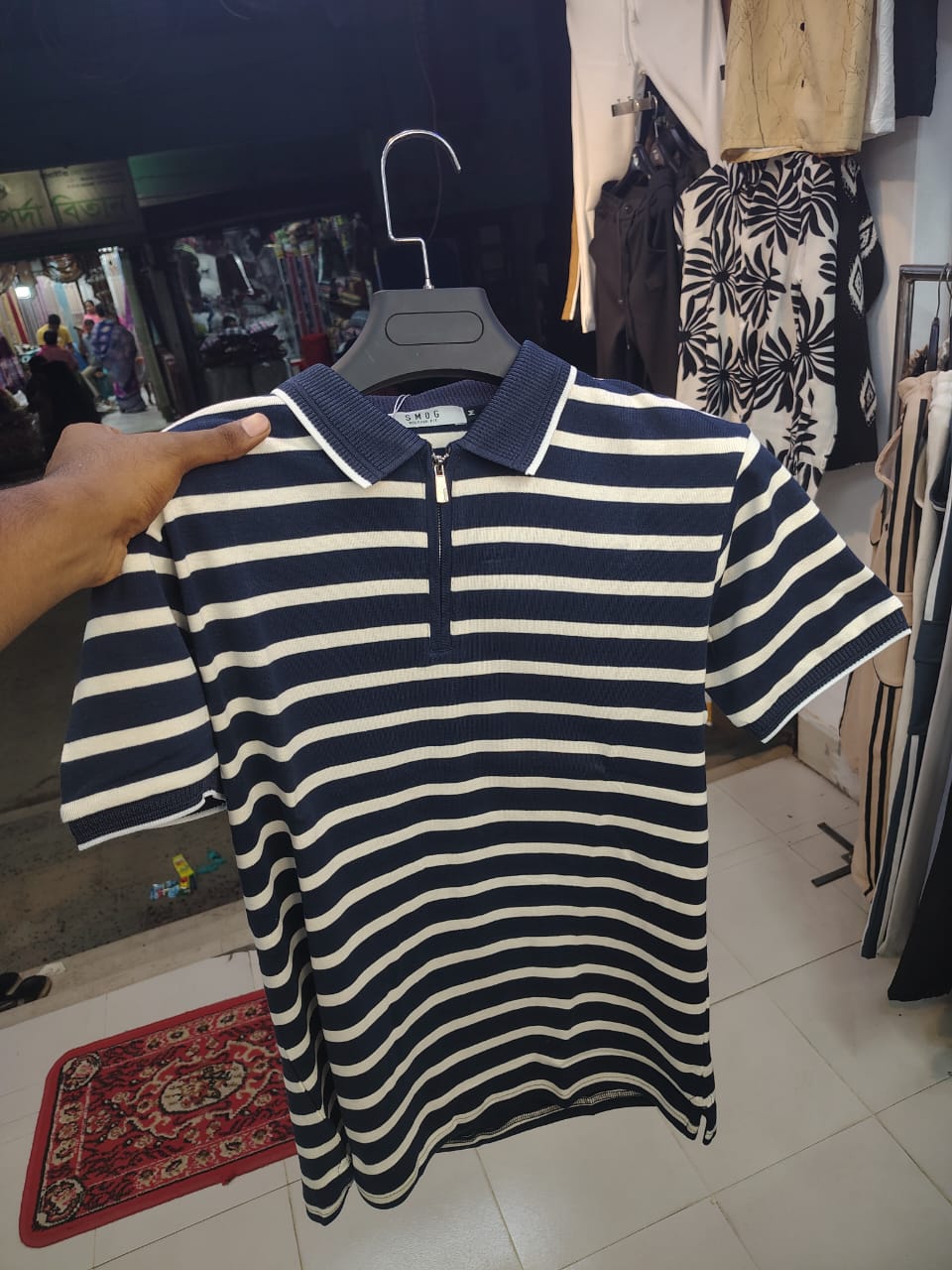 striped-polo-shirt-navy-blue-off-white